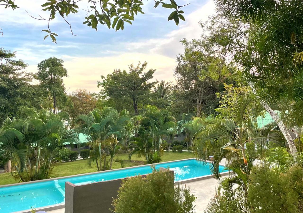Siam Flora Resort Ko Lanta Екстериор снимка